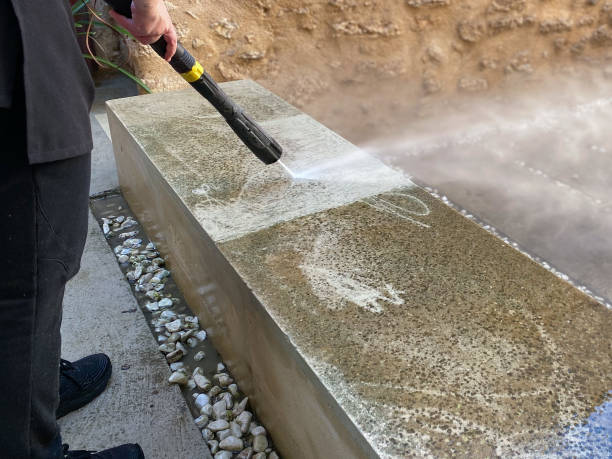 Best Deck Pressure Washing  in Garfield Heights, OH